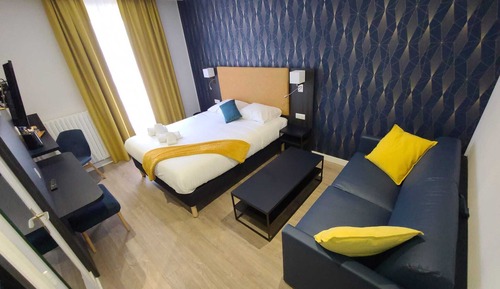 Superior Quadruple Room, 1 Queen Bed with Sofa bed, Balcony, Sea View