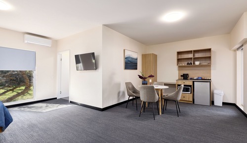 Standard Room, Multiple Beds, Mobility Accessible, Non Smoking