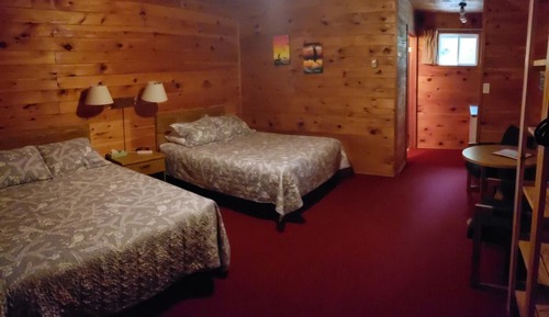 Motel Room M5 (Stair Access)