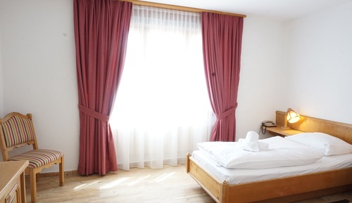 Basic Double or Twin Room