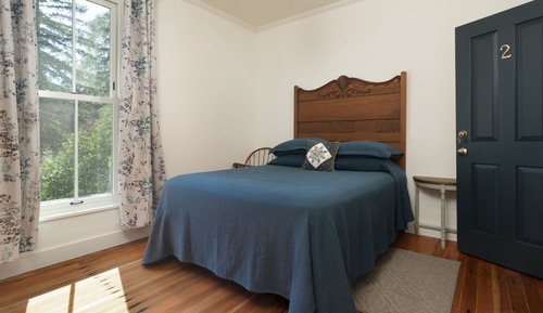 Room 3 with Shared Bath