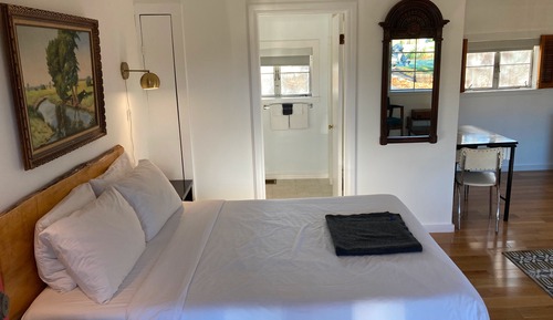 Carriage House Queen