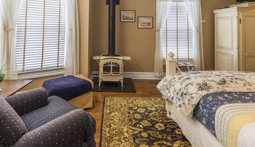 Superior Double Room, Private Bathroom (The Morris)