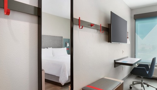 Standard Room, 1 King Bed, Accessible (Communications Accessible)