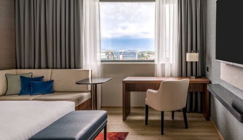 Deluxe Room, 1 King Bed