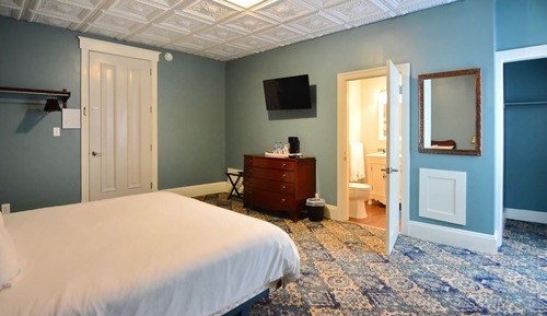 Single Room, 1 King Bed