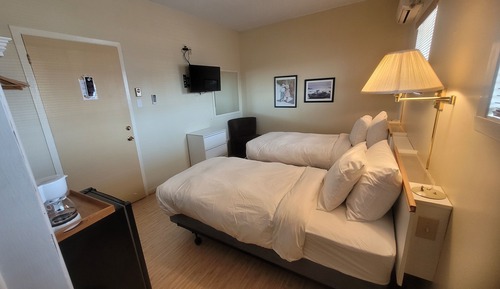 Economy Room, 2 Twin Beds