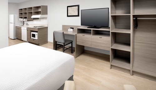 Room, 1 Queen Bed, Accessible, Non Smoking (Roll-in Shower)