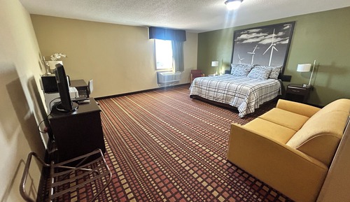 Suite, 1 King Bed, Non Smoking