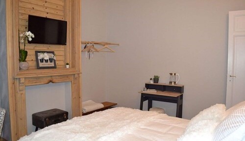 Single Room (L'Orchidée)