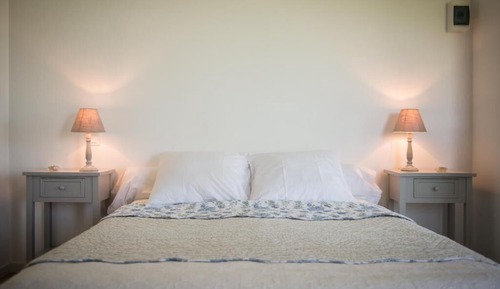 House, 2 Bedrooms (Eglantine)