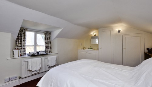 Traditional Double Room, Shared Bathroom, Garden View (Rupert's Room)