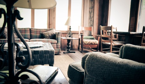 Riverside Suites