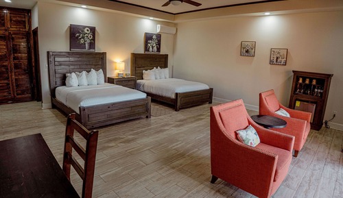 Deluxe Quadruple Room