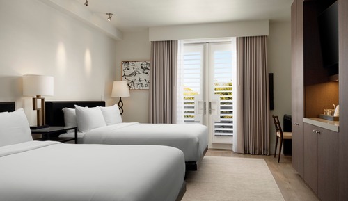 Room, 2 Queen Beds, City View