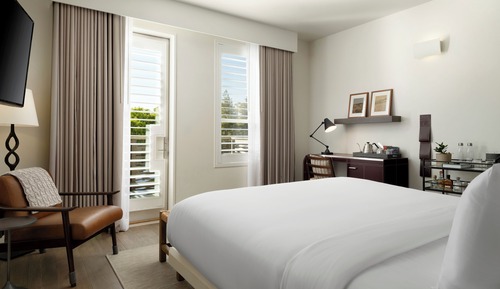 Room, 1 Queen Bed, City View (Hearing Accessible)