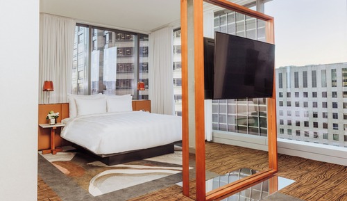 Junior Suite, 1 King Bed, Accessible, City View