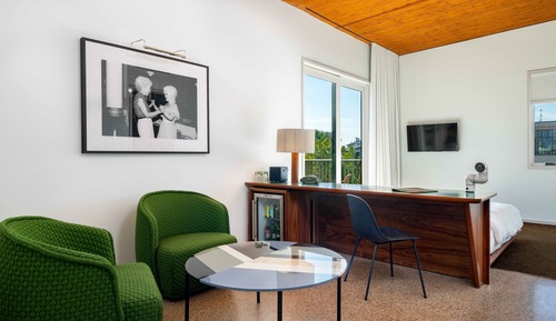 Room, 1 King Bed, Balcony