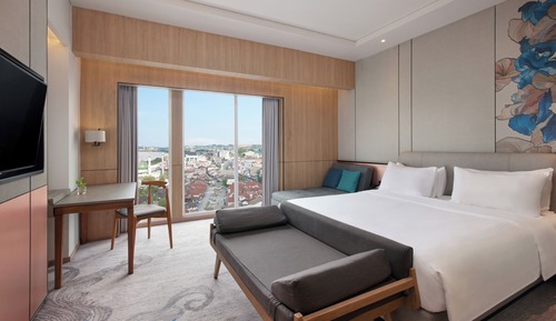 Deluxe Room, 1 King Bed