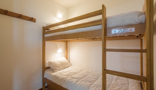 2-bedroom apartment with sleeping area for 8 people