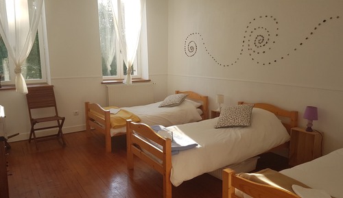 Room (Bal Du Moulin)