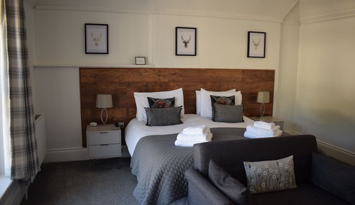 Deluxe Double Room, Ensuite (Willow)