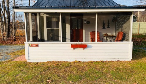 Studio (The Woodland - Cottage #10)