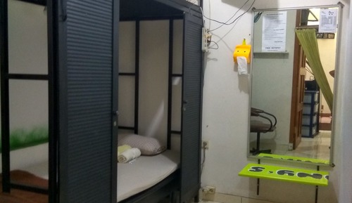 Bunk Bed Shared Bathroom Fan TV Cable