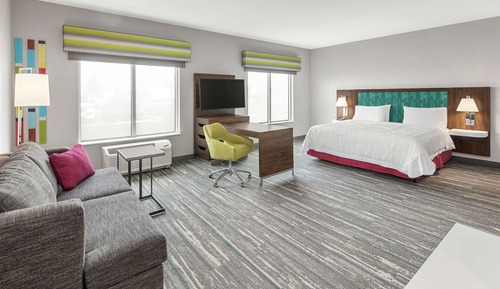 Signature Studio Suite, 1 King Bed, Accessible, Non Smoking (Roll-In Shower)