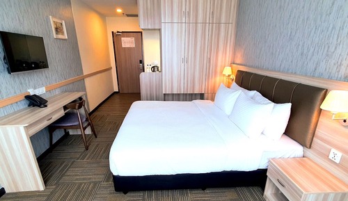 Deluxe Room, 1 King Bed