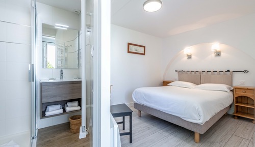 Double Room (Essentielles)