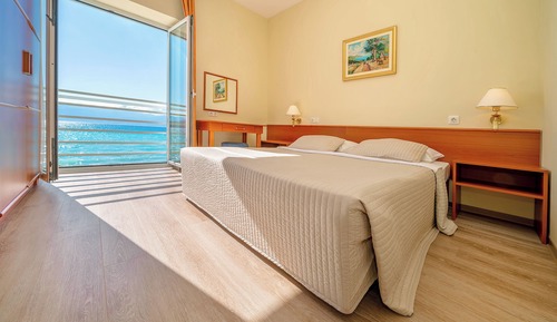 Apartment, Sea View, Poolside
