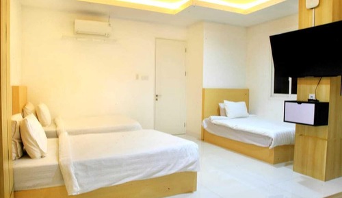 Family Triple Room, 3 Bedrooms, City View