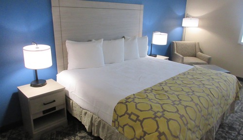 Standard Room, 1 King Bed, Accessible, Non Smoking
