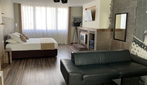 Executive Double Room, 1 Queen Bed, Courtyard Area