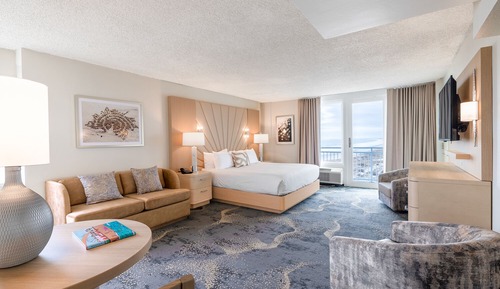 Front Corner 1 King Bed, Ocean View