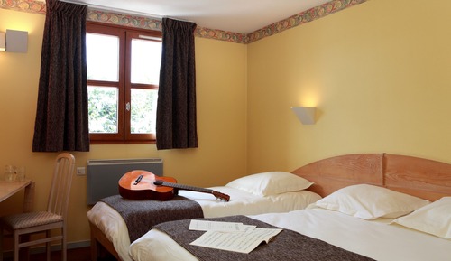 Triple Room (Breakfast Excluded)