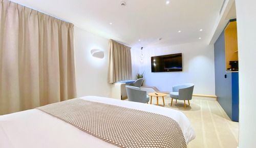 Junior Suite