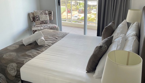 One Bedroom Apartment