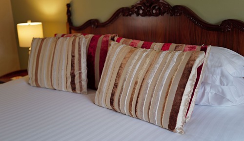 Deluxe Suite, Ensuite (Room 6 - Willow Tree)