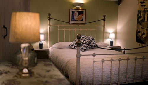 Standard Double Room, Ensuite (Room 3 Chestnut Tree)