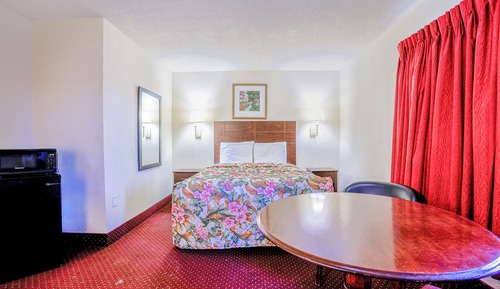 Room, 1 Queen Bed, Non Smoking