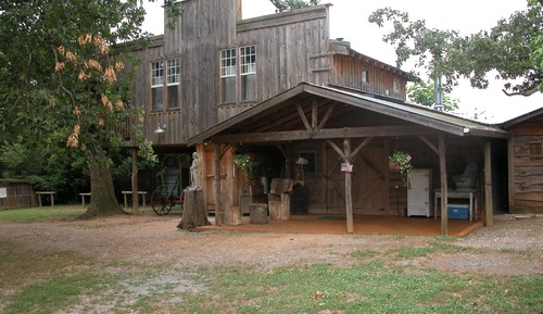 Room (Saddle House - Shares bath with Porch)