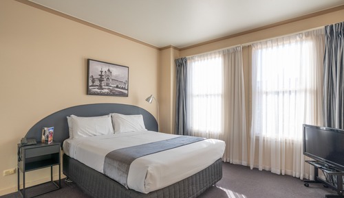 Budget Two Bedroom Apartment (1 Queen, 1 Double)