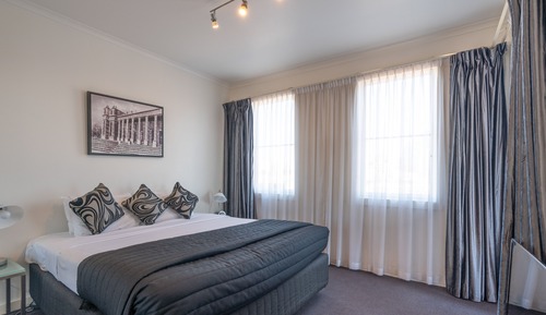 Executive Two Bedroom (1 King, 1 Queen)