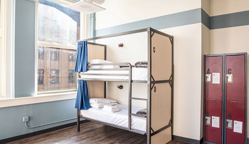 Bed in Men's 10-Bed Dorm