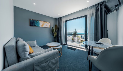 Deluxe Queen Ocean View