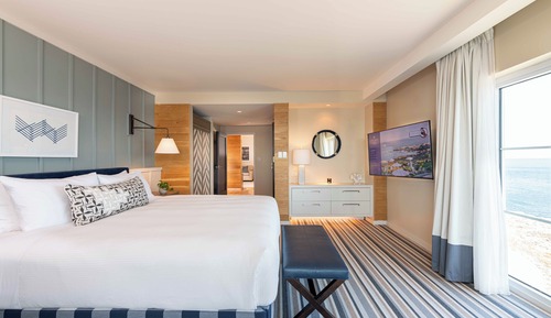 Captain Perkins Suite