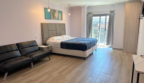 Premium King Balcony