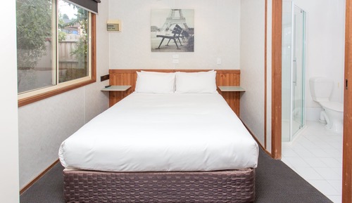 One Bedroom Spa Cottage